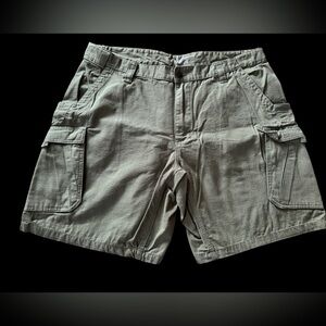 Guide Gear Olive Green Cargo Shorts Men Size 44 EUC